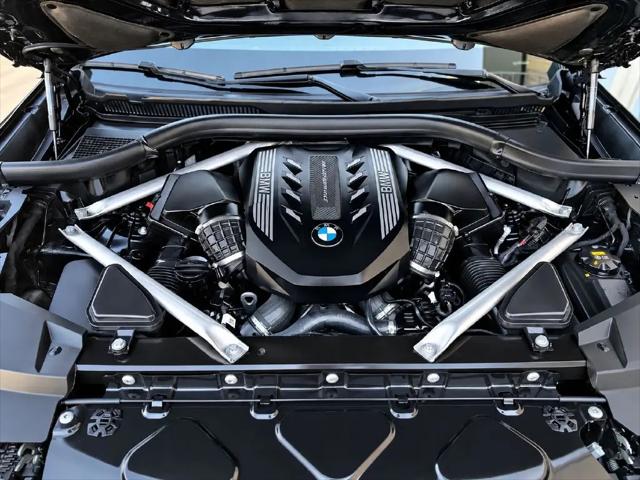 2021 BMW X6 M50i