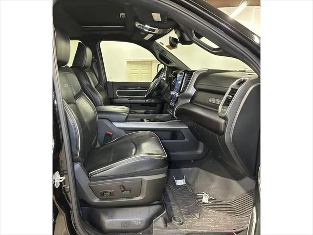 2023 Ram 3500 Laramie Mega Cab 4x4 64 Box