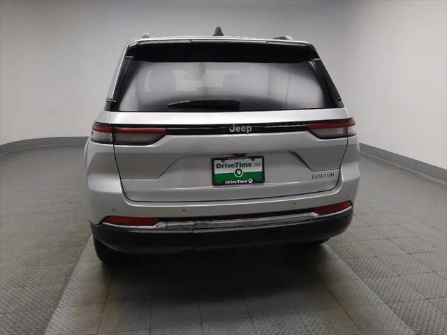 2023 Jeep Grand Cherokee Limited 4x2