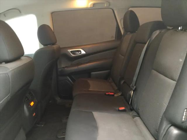 2019 Nissan Pathfinder S