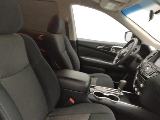 2019 Nissan Pathfinder S