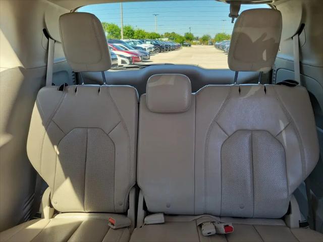 2020 Chrysler Pacifica Touring L