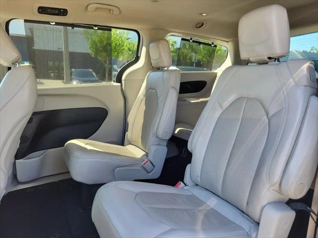 2020 Chrysler Pacifica Touring L
