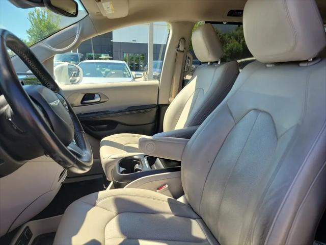 2020 Chrysler Pacifica Touring L