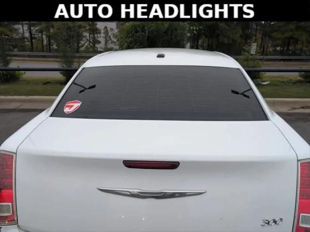 2014 Chrysler 300 Base