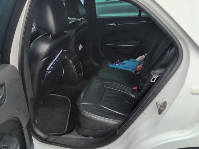 2014 Chrysler 300 Base