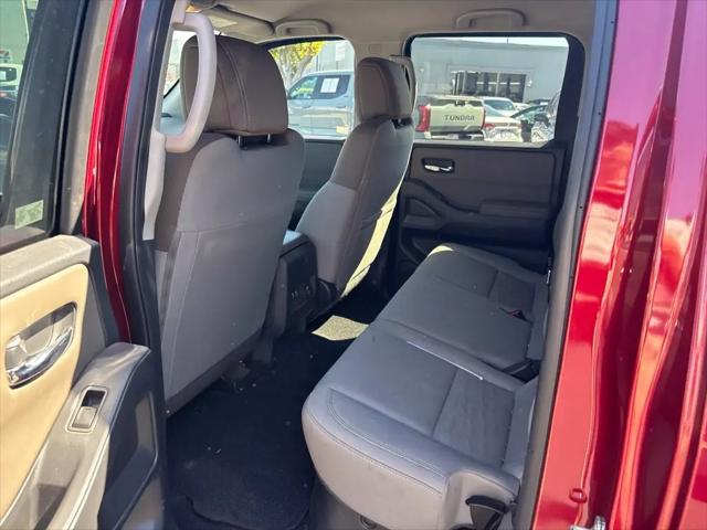 2023 Nissan Frontier Crew Cab SV 4x2
