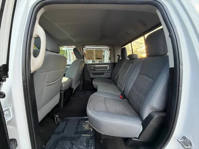 2017 Ram 1500 Big Horn Crew Cab 4x4 57 Box