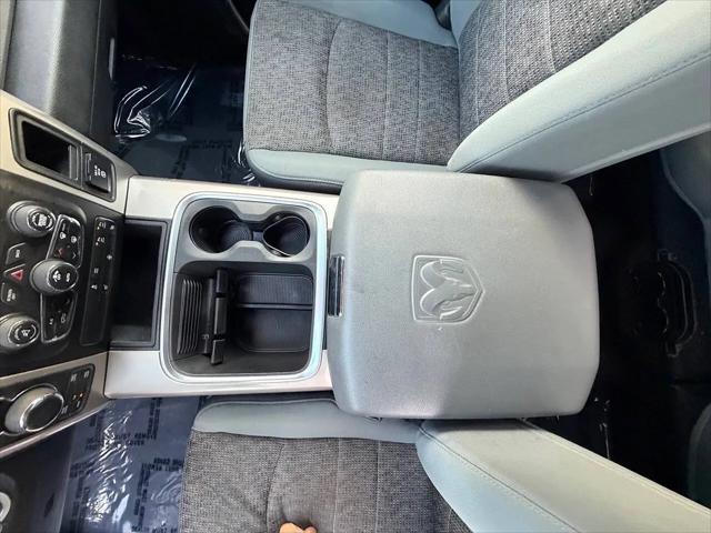 2017 Ram 1500 Big Horn Crew Cab 4x4 57 Box