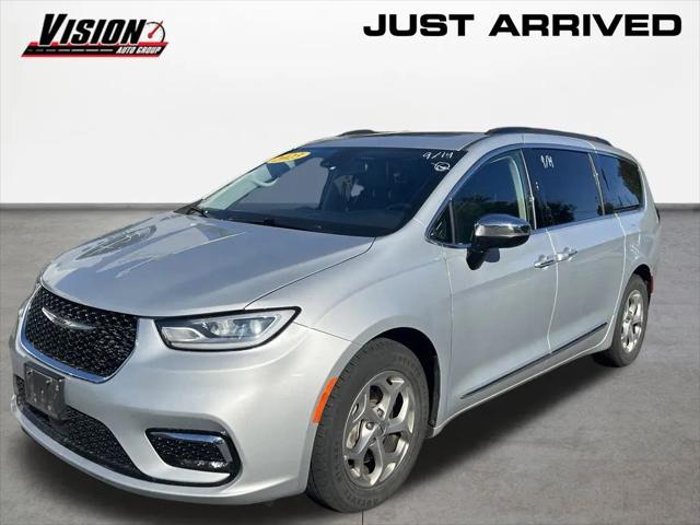 2023 Chrysler Pacifica Limited for sale in Rochester, NY