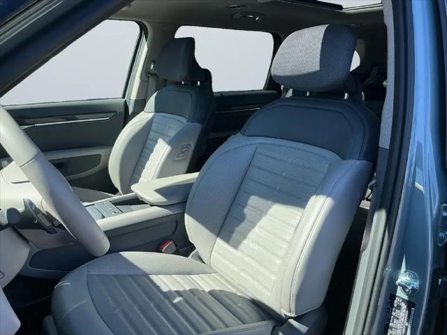 2024 Kia EV9 Land