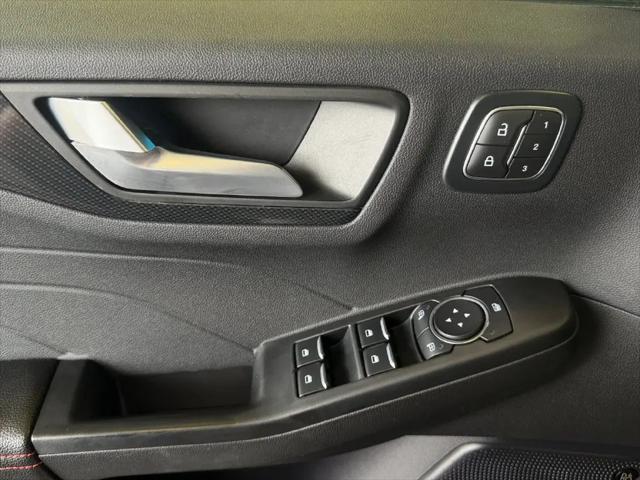 2024 Ford Escape ST-Line Elite