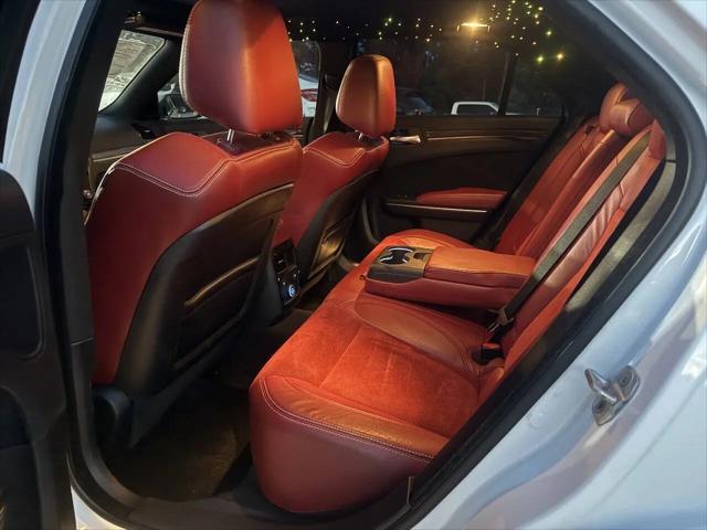 2012 Chrysler 300 SRT8