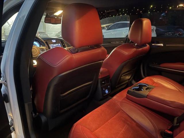 2012 Chrysler 300 SRT8
