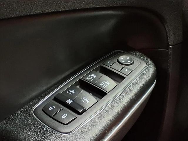 2023 Chrysler 300 300S