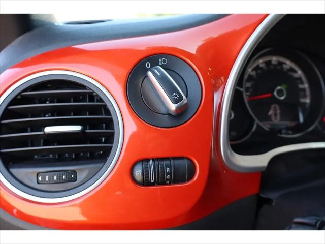 2019 Volkswagen Beetle 2.0T S