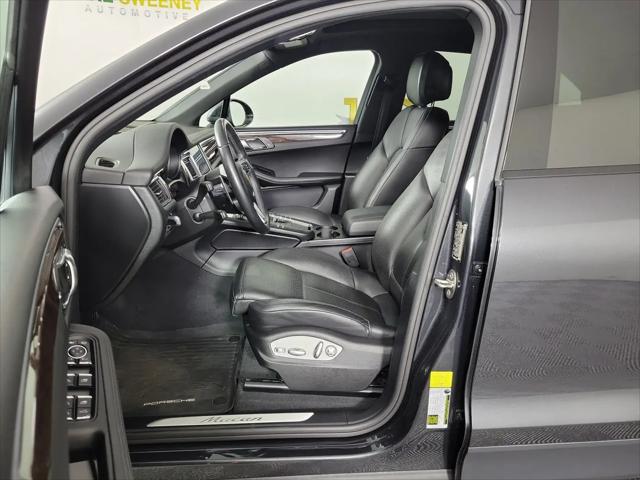 2018 Porsche Macan Macan