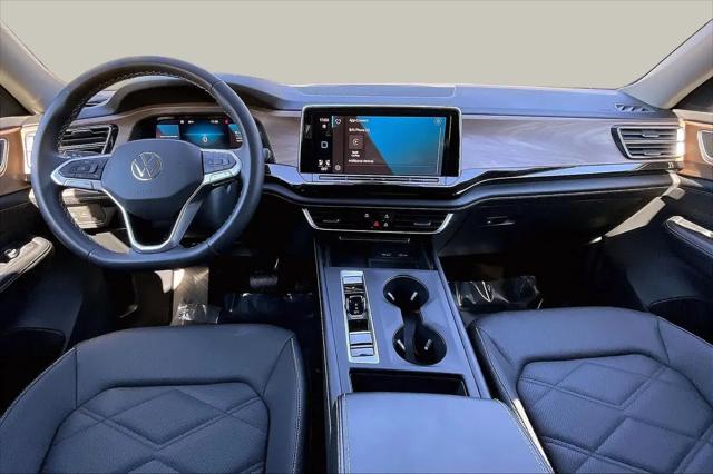 2024 Volkswagen Atlas 2.0T SE