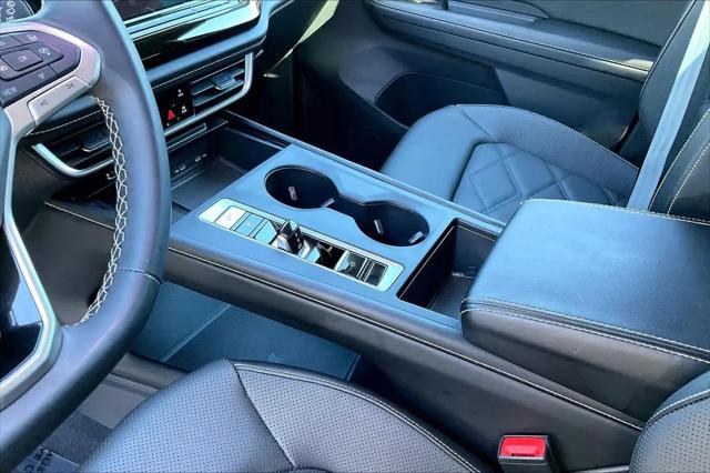 2024 Volkswagen Atlas 2.0T SE