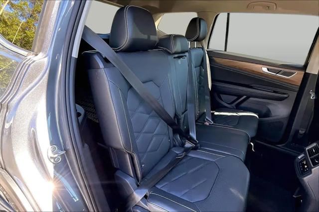 2024 Volkswagen Atlas 2.0T SE