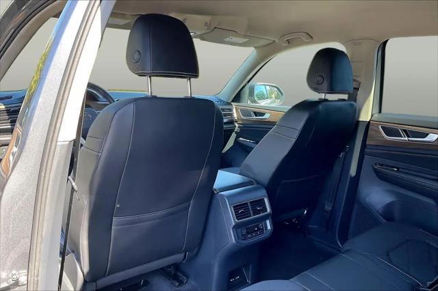 2024 Volkswagen Atlas 2.0T SE