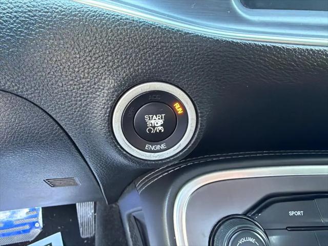 2015 Dodge Challenger SXT