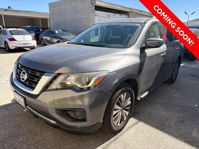 2018 Nissan Pathfinder S