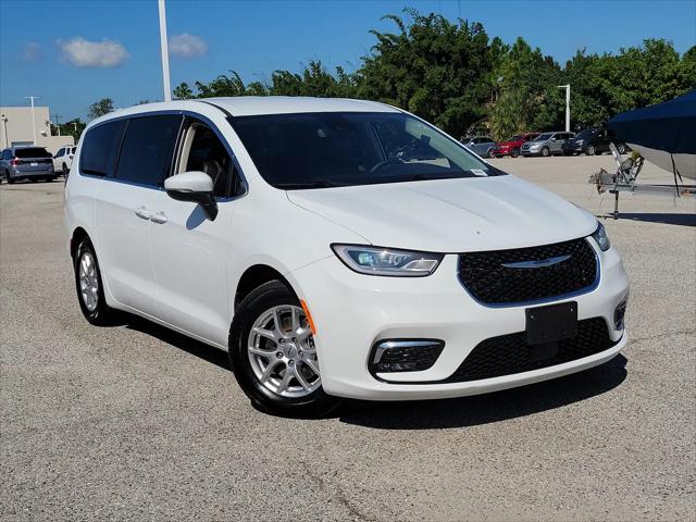2023 Chrysler Pacifica Touring L for sale in Bradenton, FL