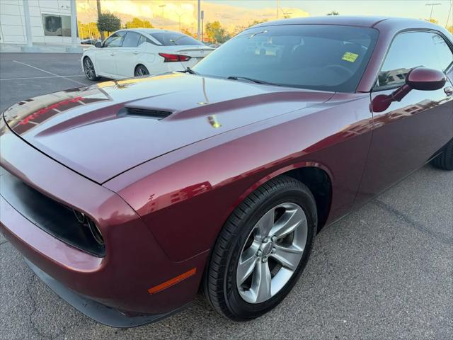 2017 Dodge Challenger SXT