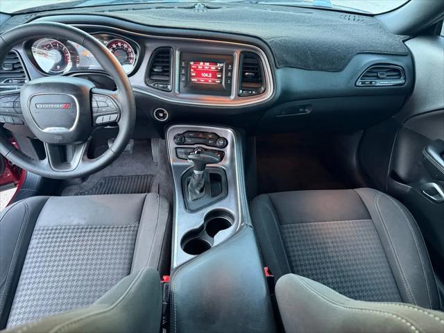 2017 Dodge Challenger SXT