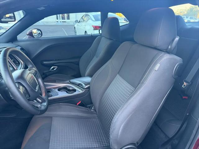 2017 Dodge Challenger SXT