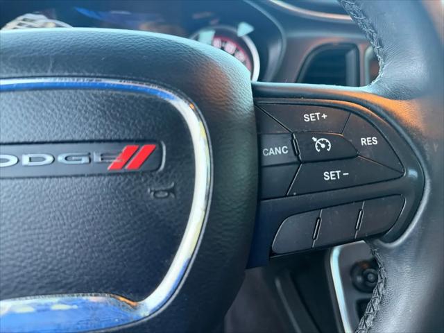 2017 Dodge Challenger SXT