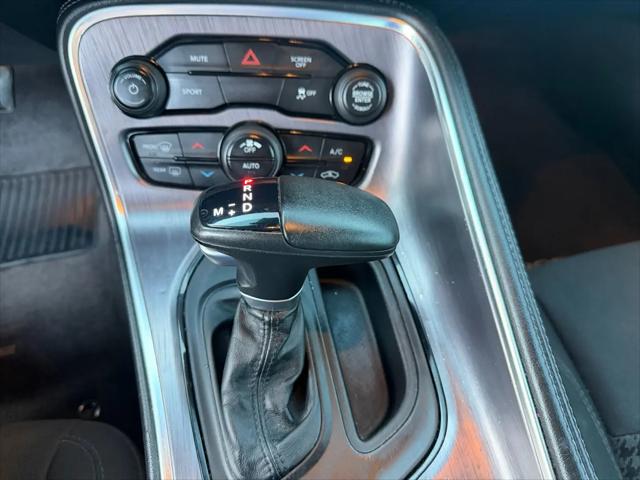 2017 Dodge Challenger SXT