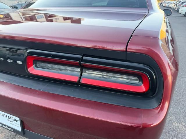 2017 Dodge Challenger SXT