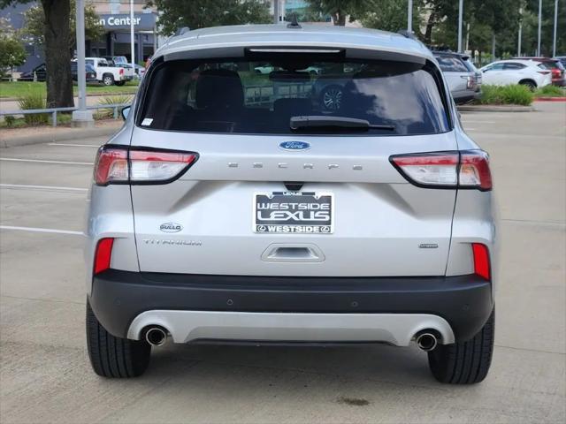 2020 Ford Escape Titanium Hybrid