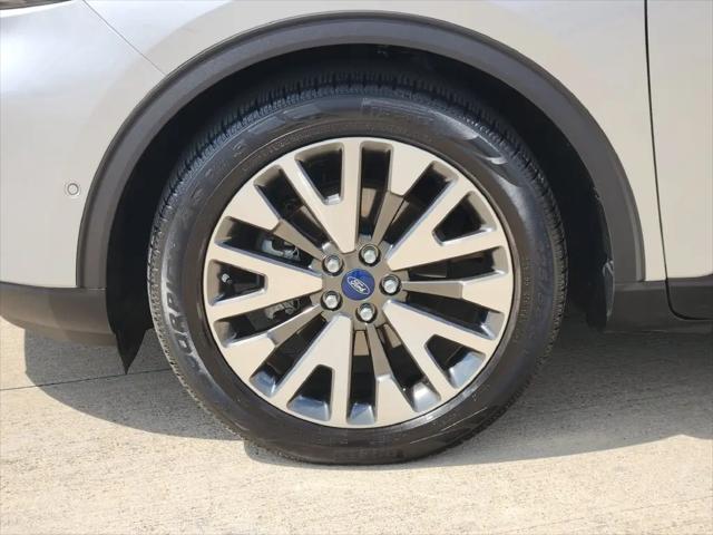 2020 Ford Escape Titanium Hybrid