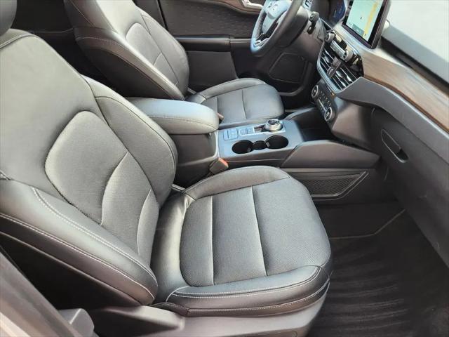 2020 Ford Escape Titanium Hybrid