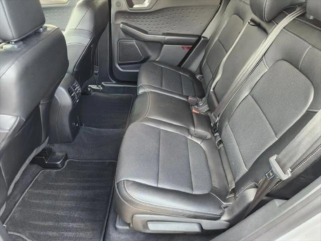 2020 Ford Escape Titanium Hybrid