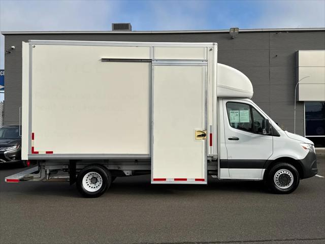 2021 Freightliner Sprinter Standard Roof I4