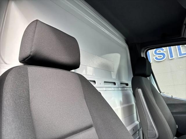 2021 Freightliner Sprinter Standard Roof I4