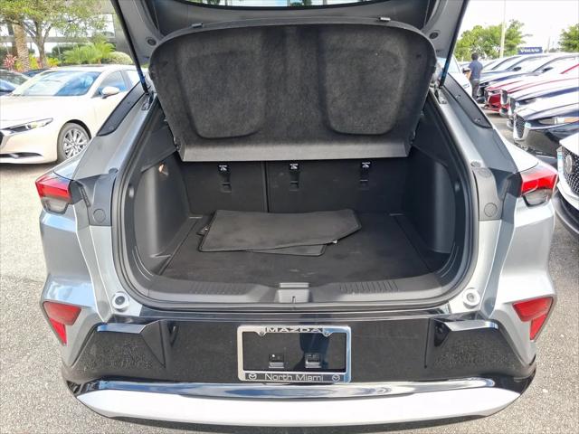 2024 Buick NV Sport Touring FWD