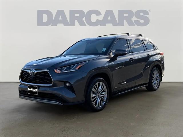 2023 Toyota Highlander Hybrid Platinum
