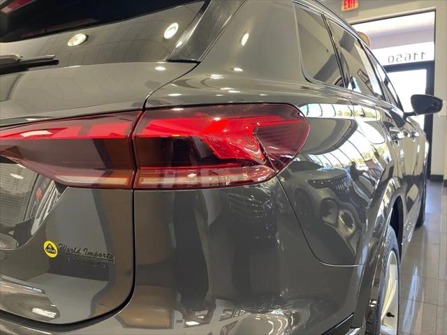 2025 Audi Q6 e-tron Premium Plus