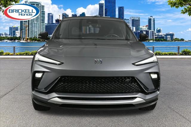 2025 Buick NV Sport Touring FWD
