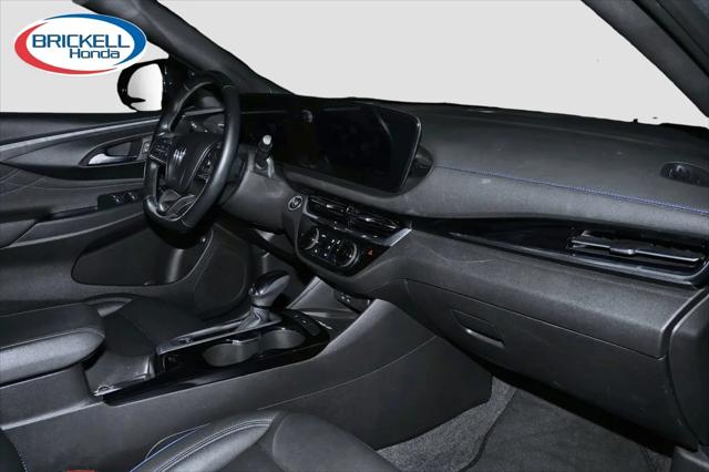 2025 Buick NV Sport Touring FWD