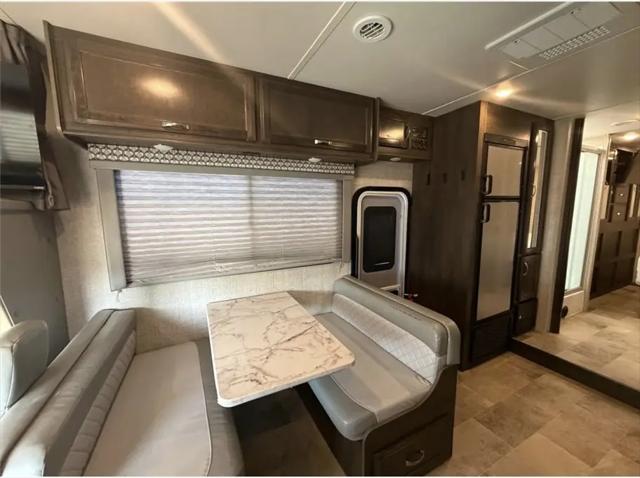 2019 Ford E-450 Cutaway E-450
