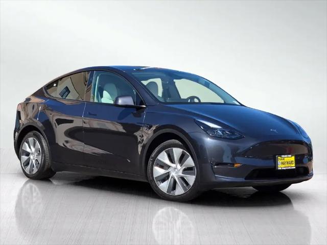 2024 Tesla Model Y Long Range Dual Motor All-Wheel Drive