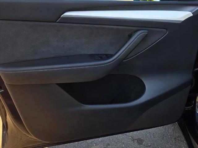 2024 Tesla Model Y Long Range Dual Motor All-Wheel Drive