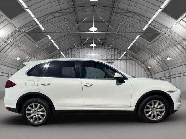 2011 Porsche Cayenne Base