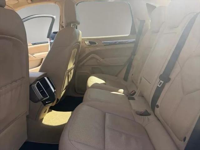 2011 Porsche Cayenne Base